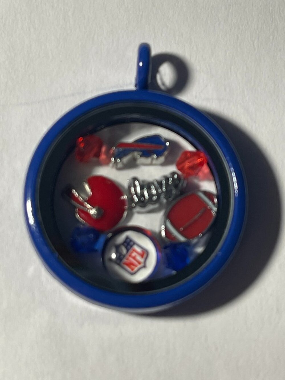 Buffalo Bills NFL Memory Charm Locket w/ 22 IN chain NEW